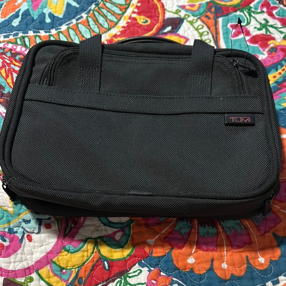 Tumi Wheel-A-Way Black Cosmetic Accessory VINTAGE bag